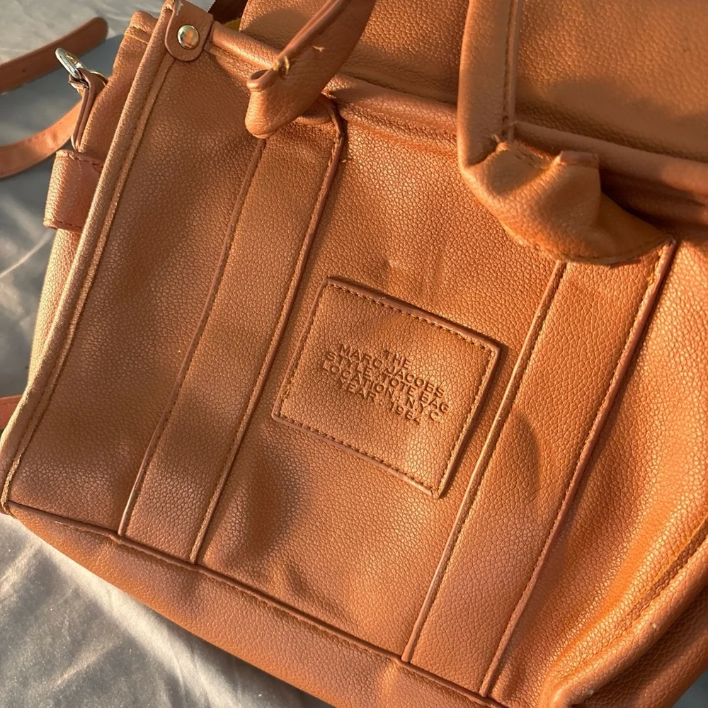 Marc Jacobs Orange Tote Bag - Picture 3 of 11